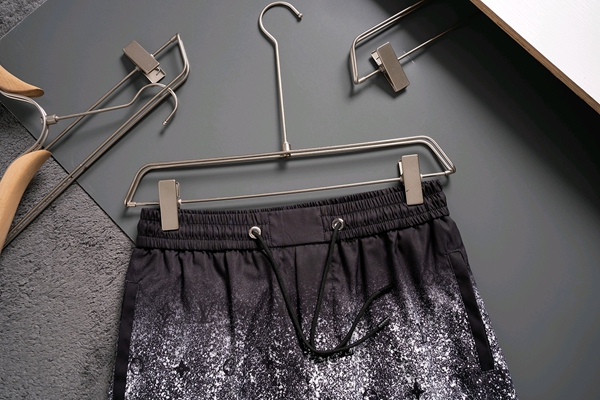 ブランドハーフパンツ側面デザイン